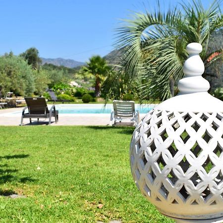 Taormina Villa Ibiscus Alcantara Gaggi Екстериор снимка