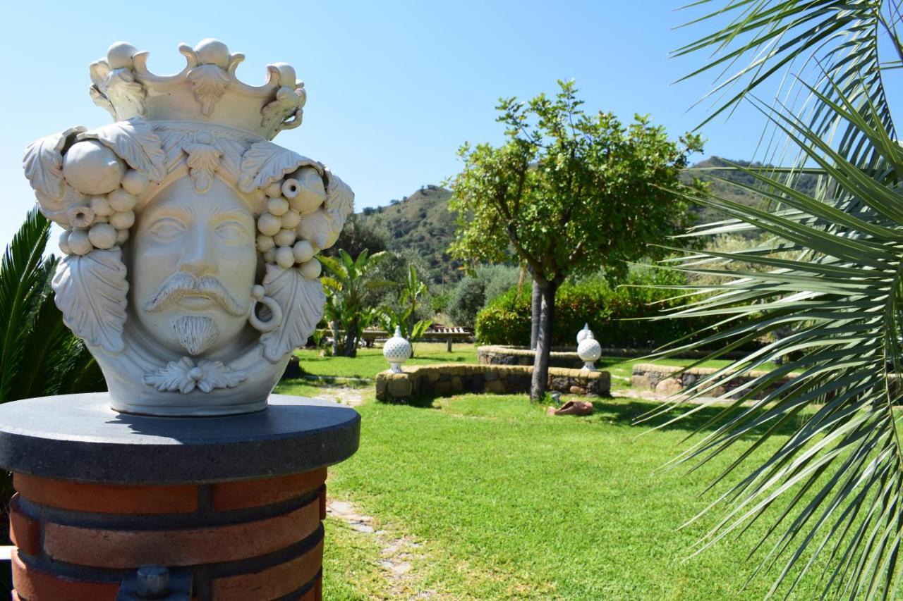 Taormina Villa Ibiscus Alcantara Gaggi Екстериор снимка