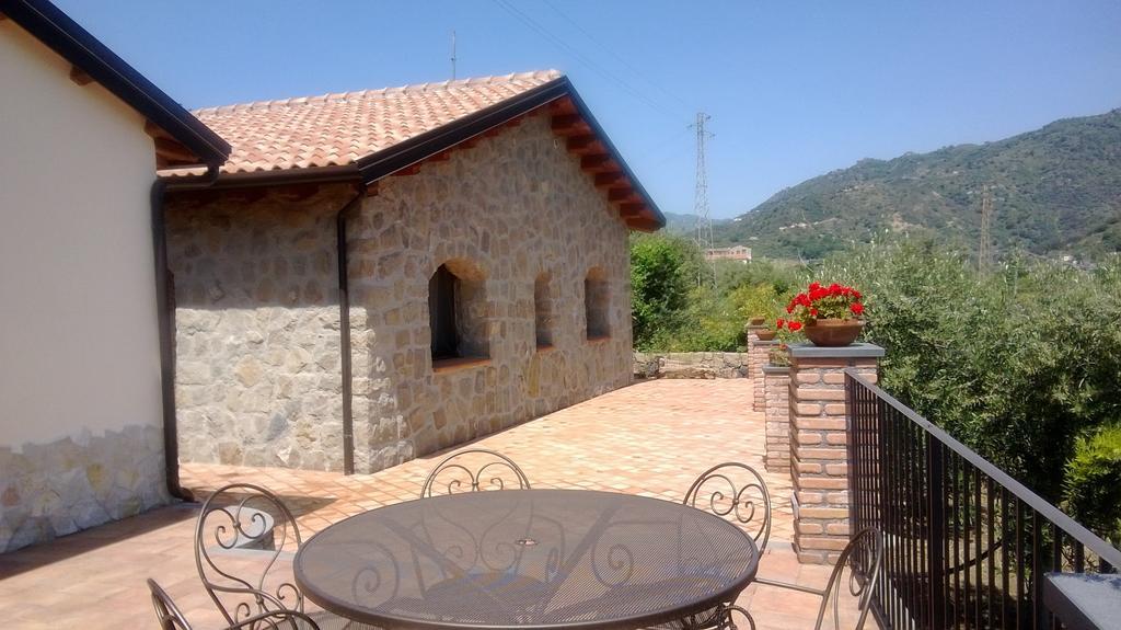 Taormina Villa Ibiscus Alcantara Gaggi Стая снимка